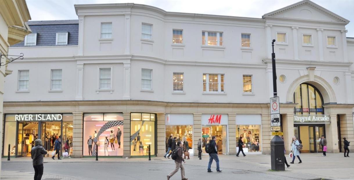 Regency Hall Smart Cheltenham Ensuite Rooms e Exterior foto